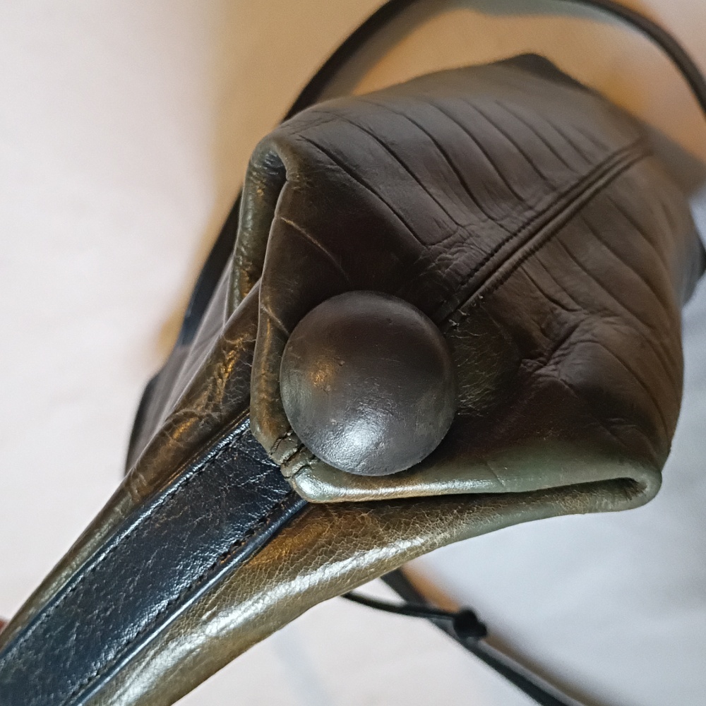 Carlos Falchi Vintage  Green Leather Crossbody - Picture 9 of 9